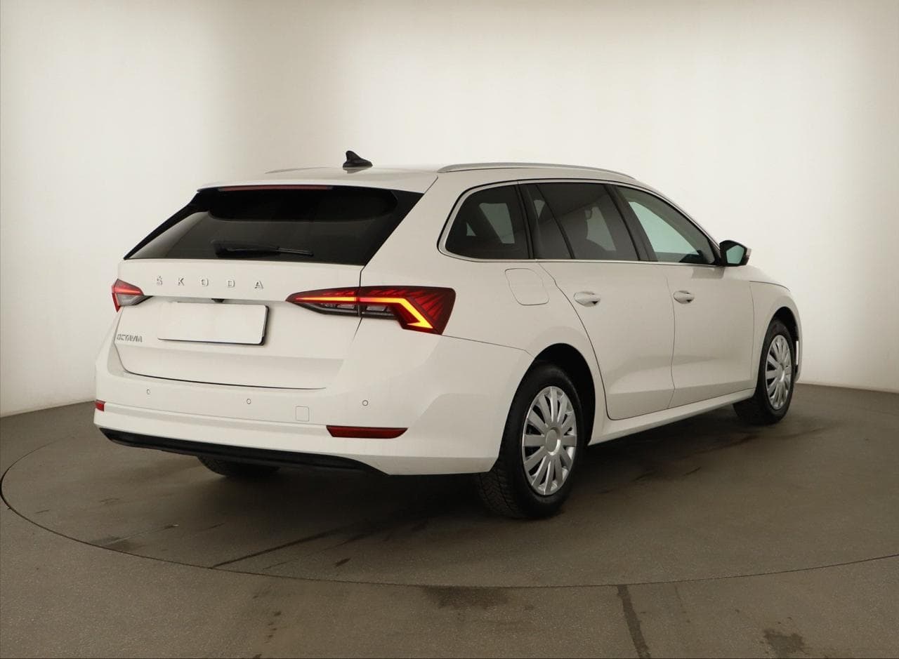 2022 Škoda Octavia - 7