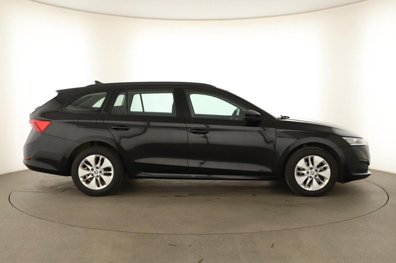 2021 Škoda OCTAVIA - 8