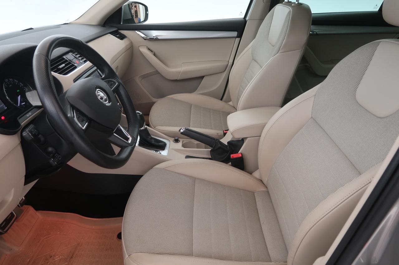 2014 Škoda OCTAVIA - 16