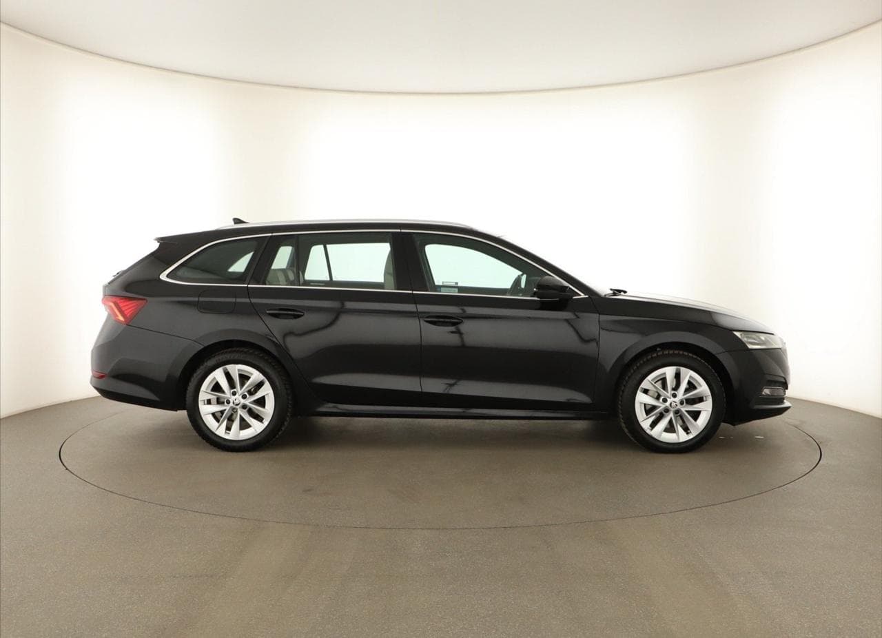 2021 Škoda OCTAVIA - 8