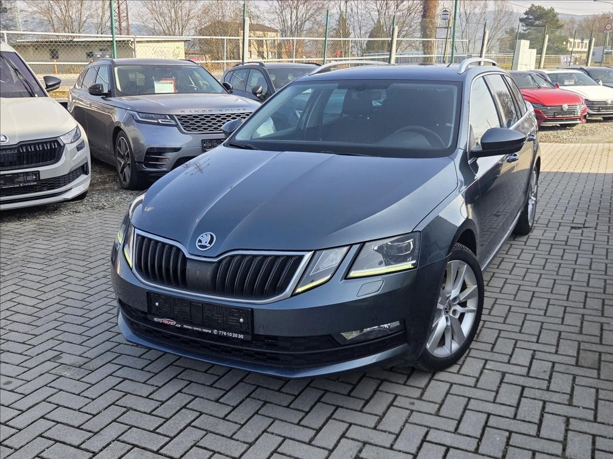Škoda Octavia 2,0 TDi DSG STYLE *Full LED*KAMERA* kombi
