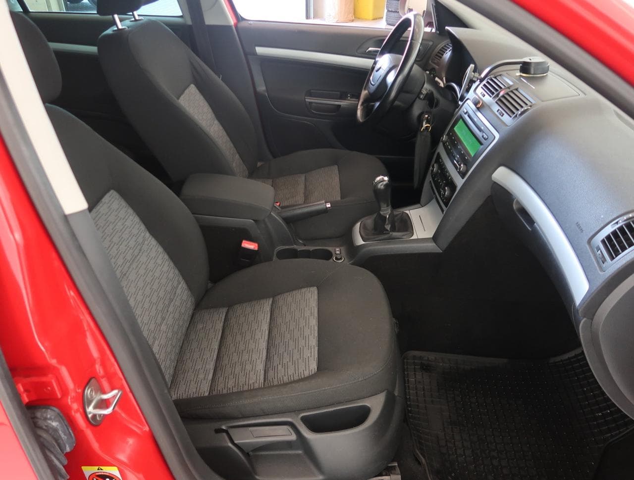 2010 Škoda Octavia - 12