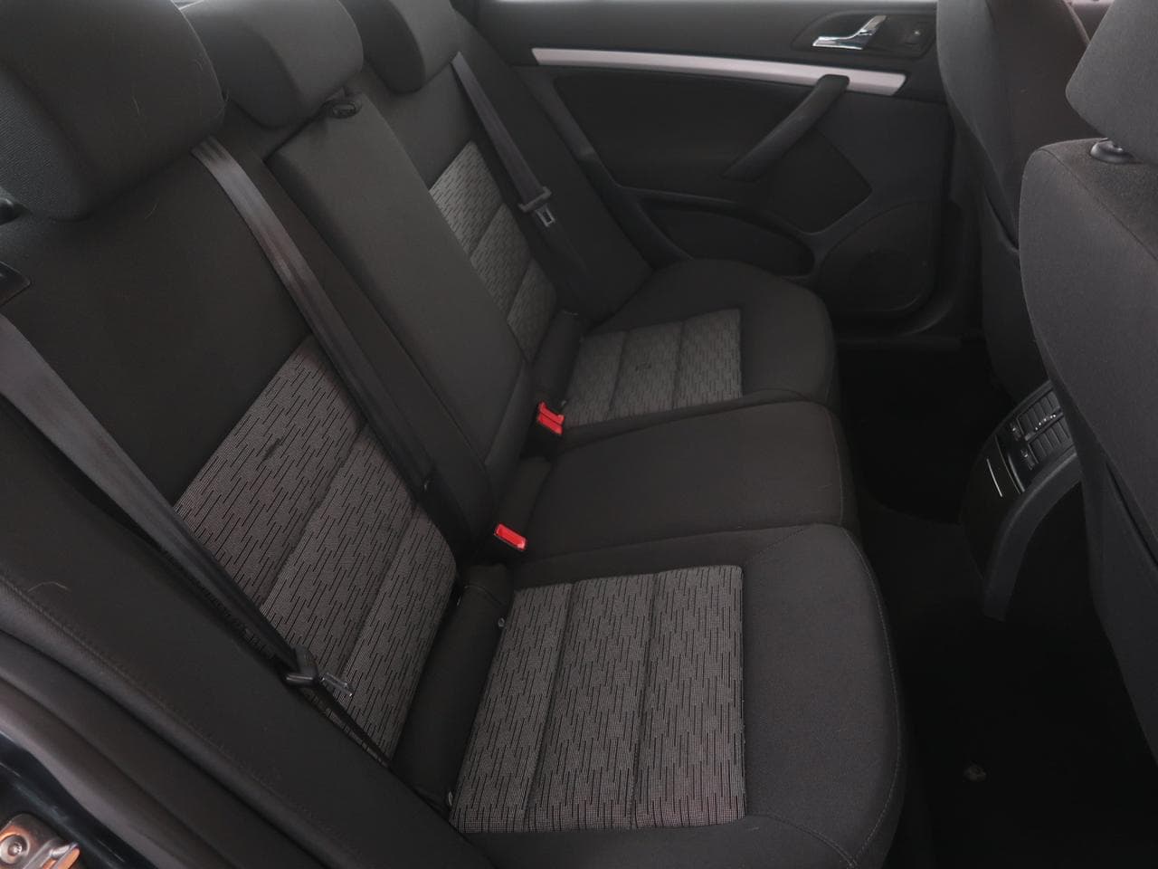 2010 Škoda Octavia - 13