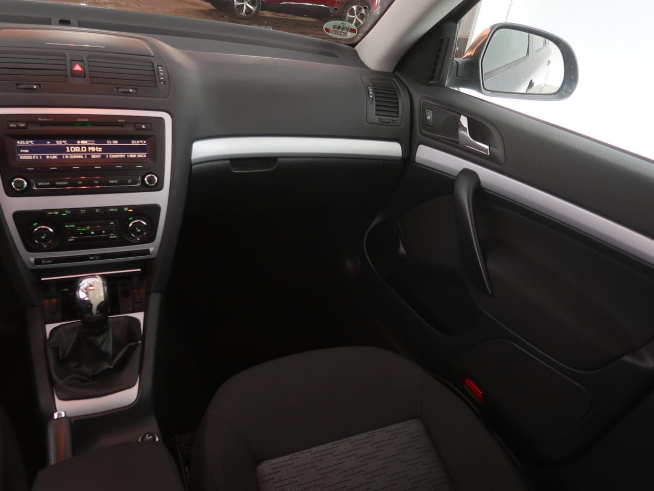 2010 Škoda Octavia - 11