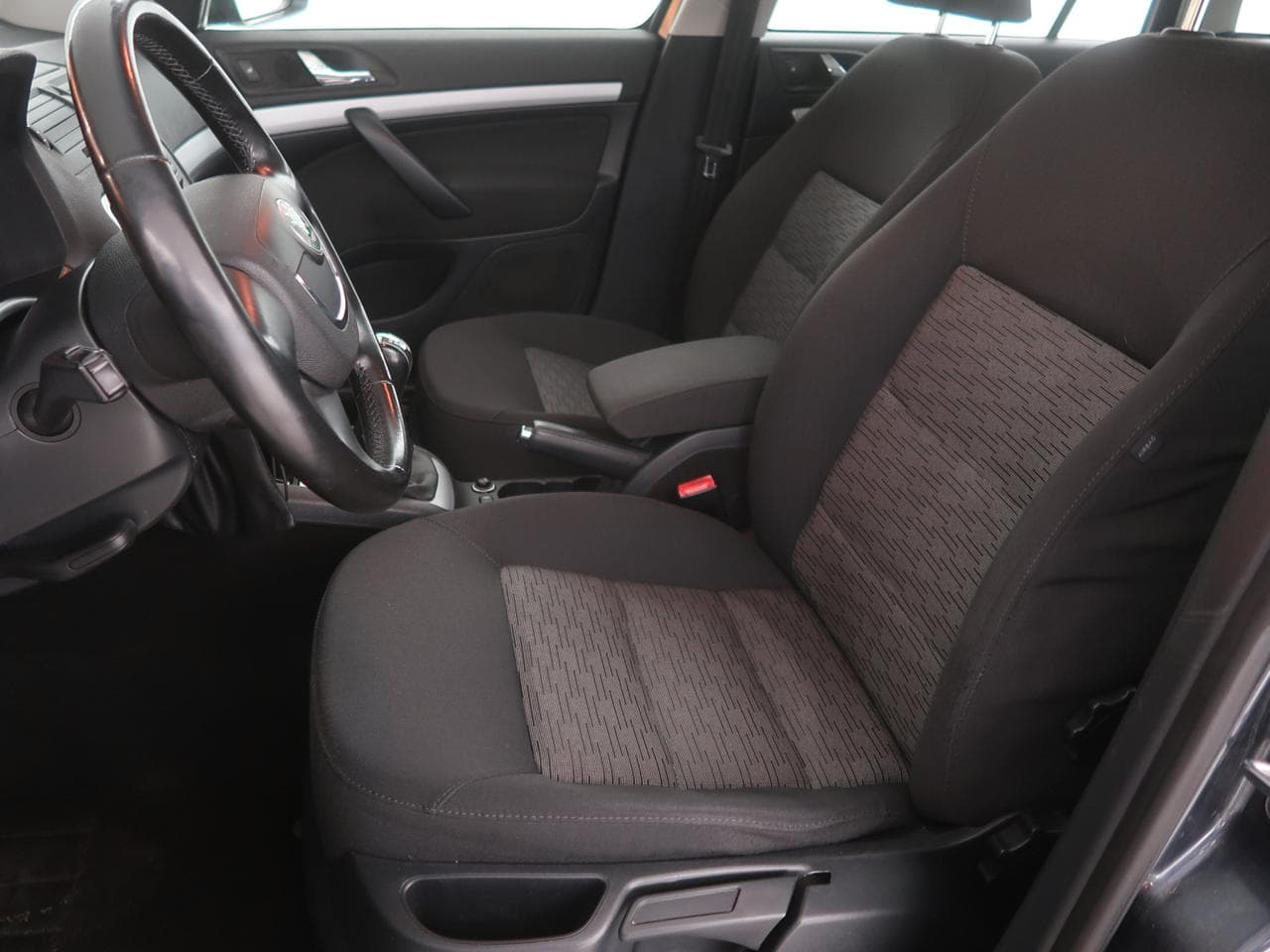 2010 Škoda Octavia - 16