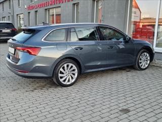 2022 Škoda Octavia - 11