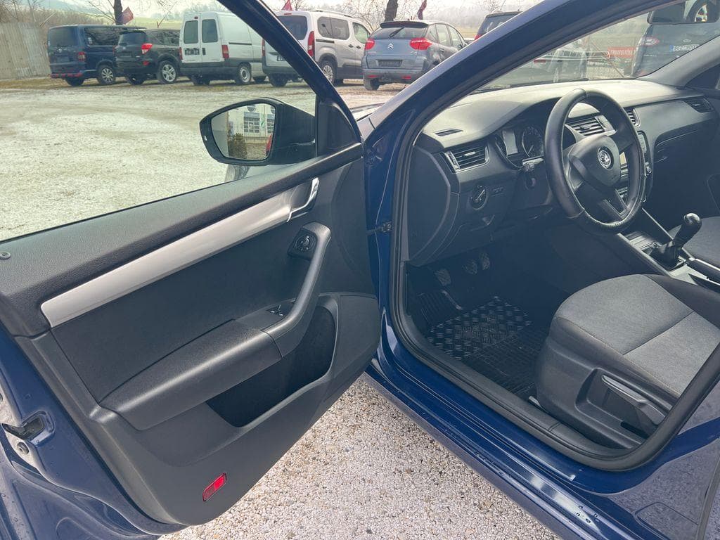 2016 Škoda Octavia - 10