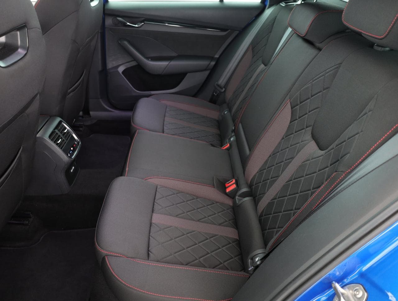 2023 Škoda Octavia - 12