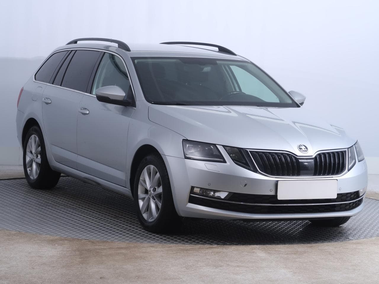 Škoda Octavia 1.6 TDI 85kW kombi