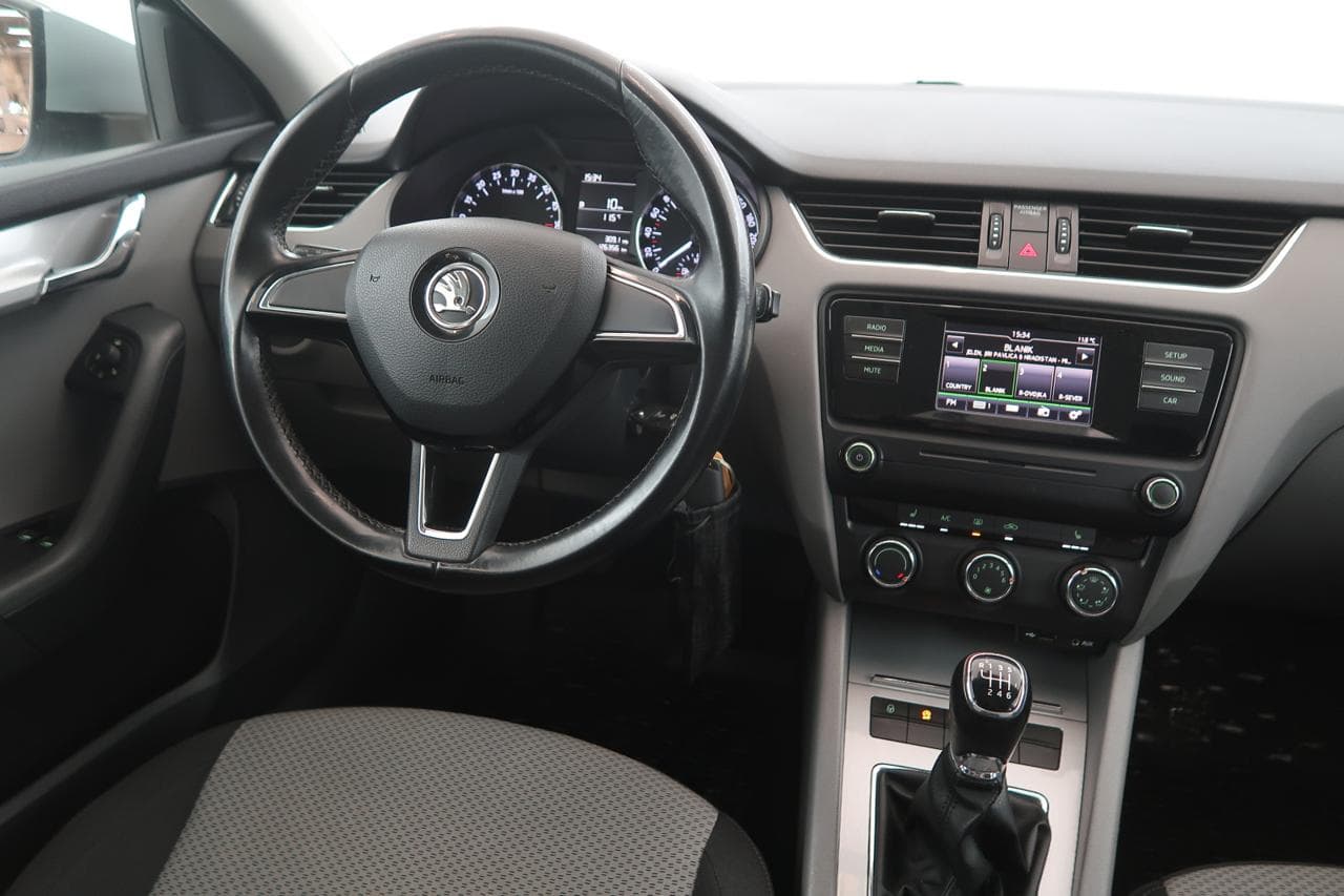 2016 Škoda Octavia - 9