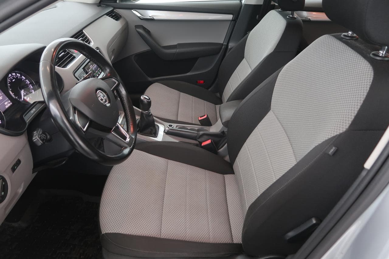 2016 Škoda Octavia - 16