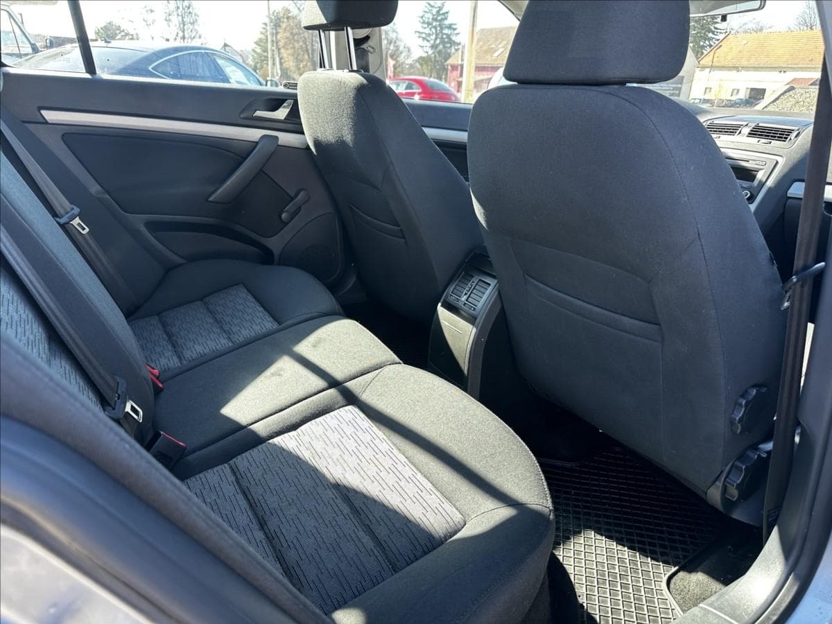 2012 Škoda Octavia - 19