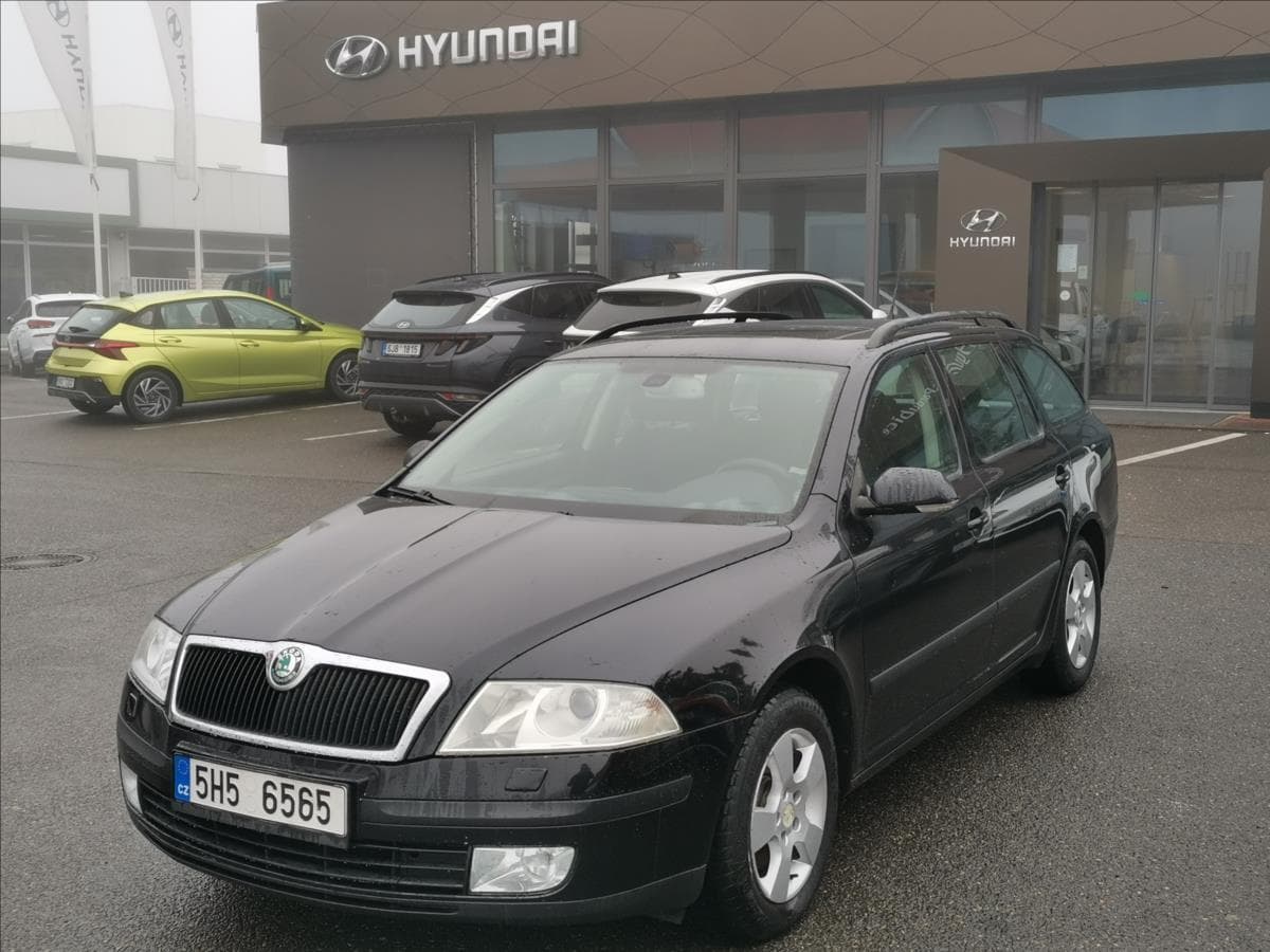 Škoda Octavia 1,6 MPi Ambiente DSG kombi