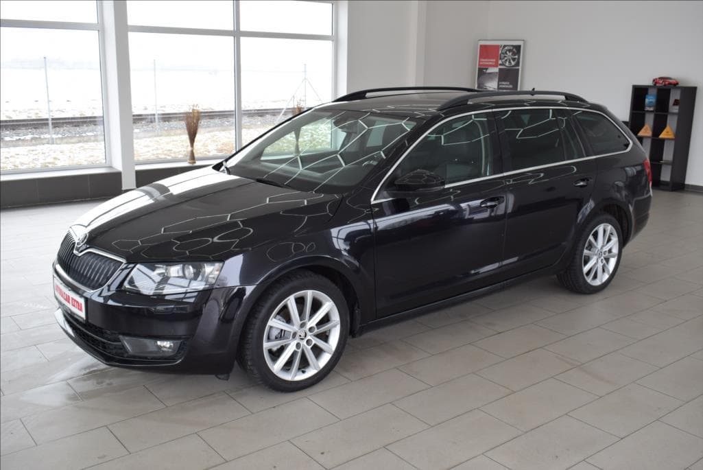 Škoda Octavia 2,0 TDi, ELEGANCE,1.maj.,DSG, kombi