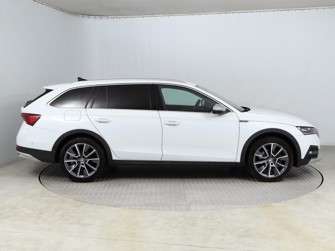 2023 Škoda Octavia - 8