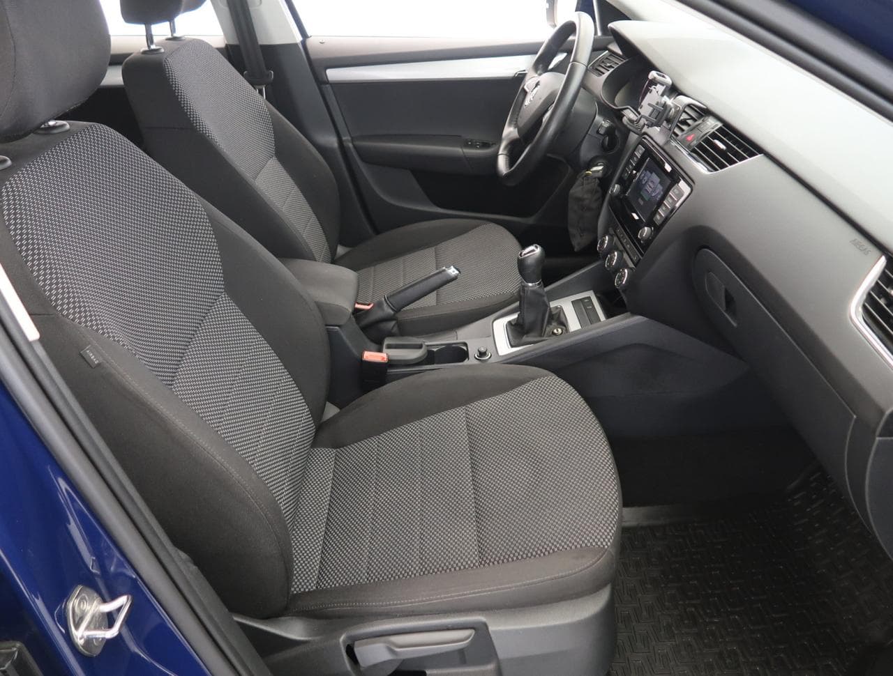 2015 Škoda Octavia - 12