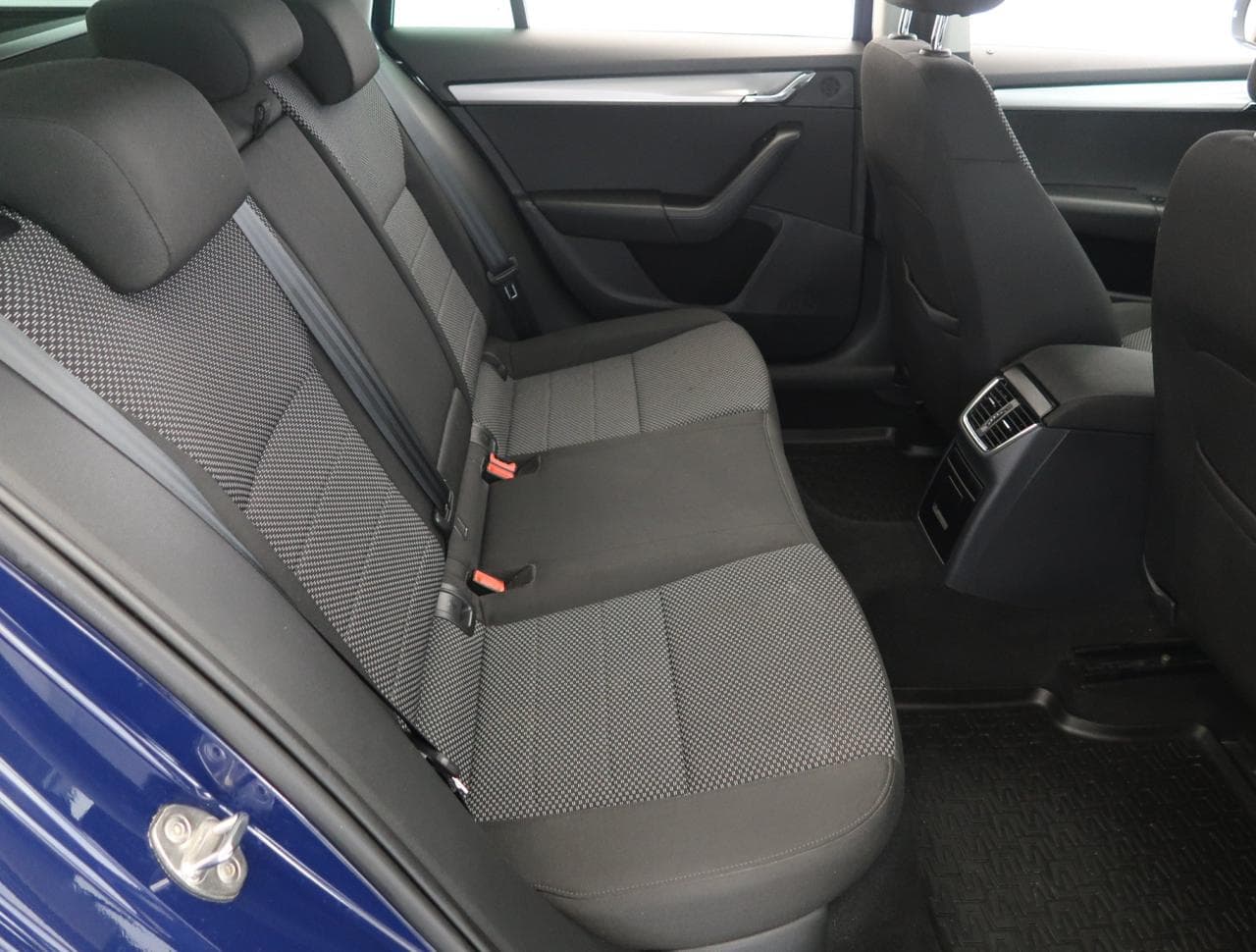 2015 Škoda Octavia - 13