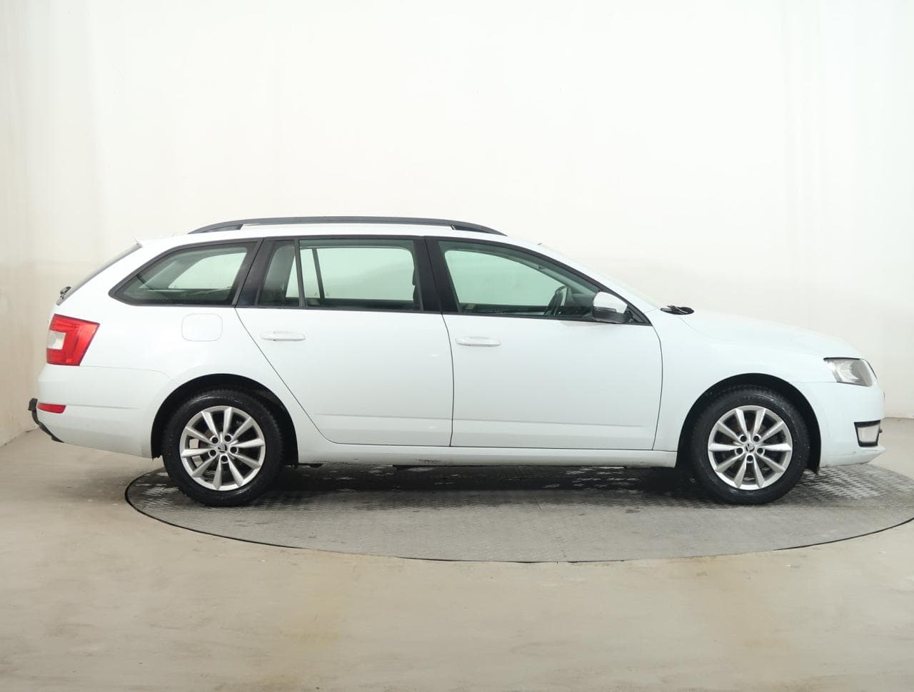 2017 Škoda Octavia - 8