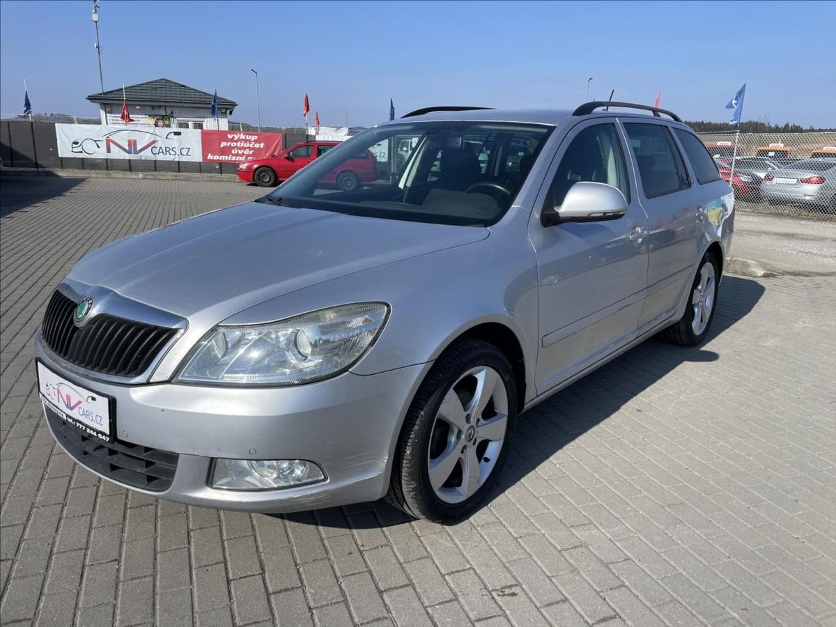Škoda Octavia 2,0 TDi 103kw GPS CFH chyba motoru kombi