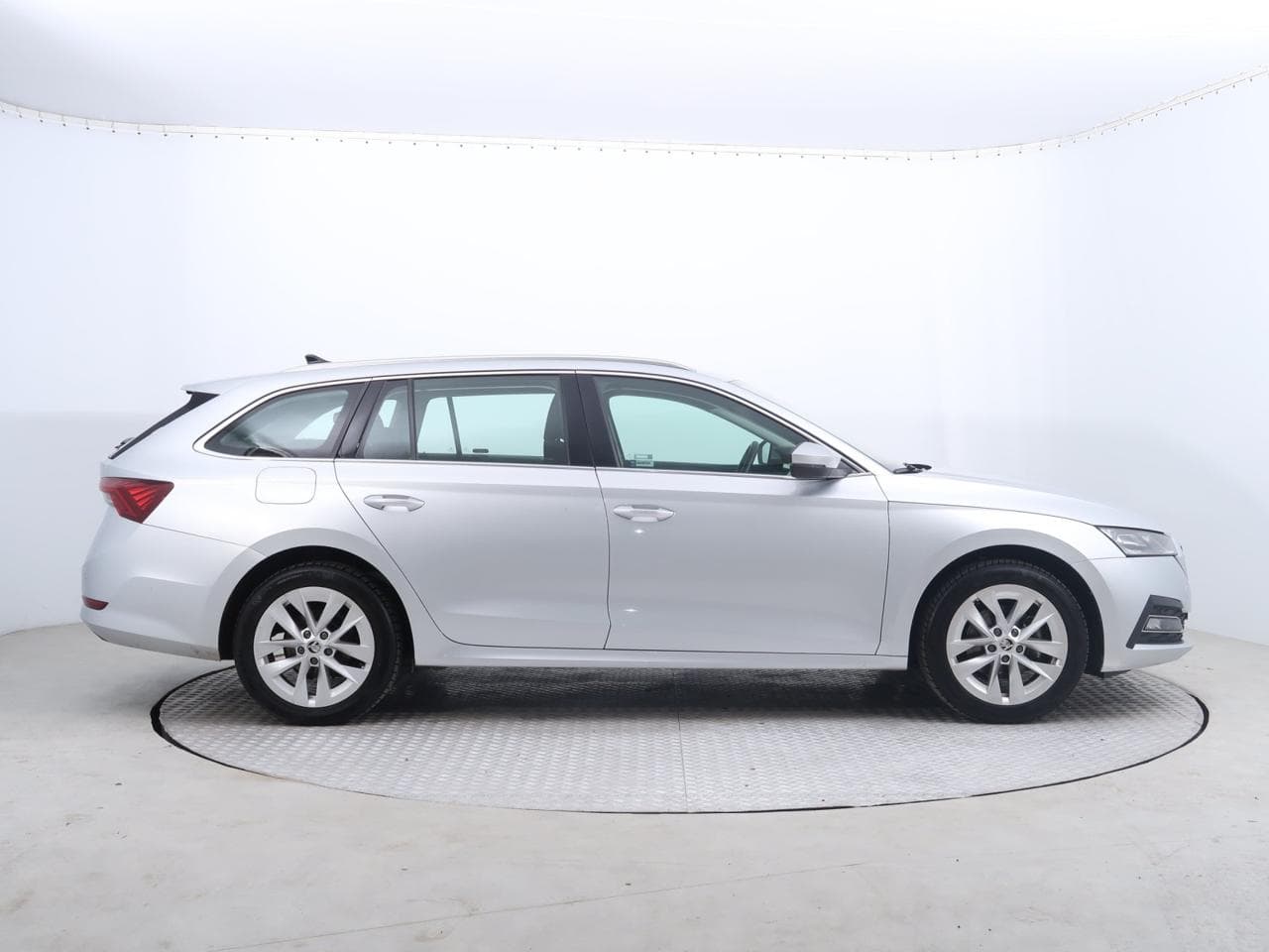 2021 Škoda Octavia - 8