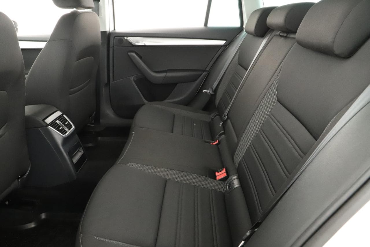 2019 Škoda Octavia - 12
