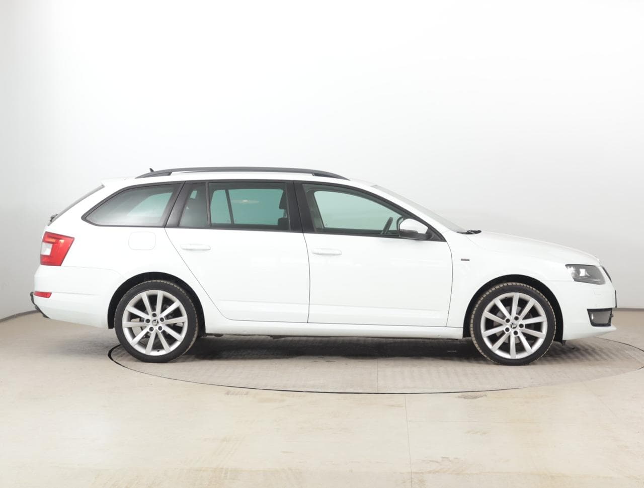 2017 Škoda Octavia - 8