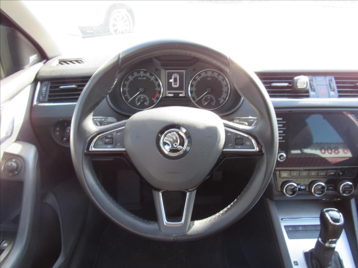 2017 Škoda Octavia - 12