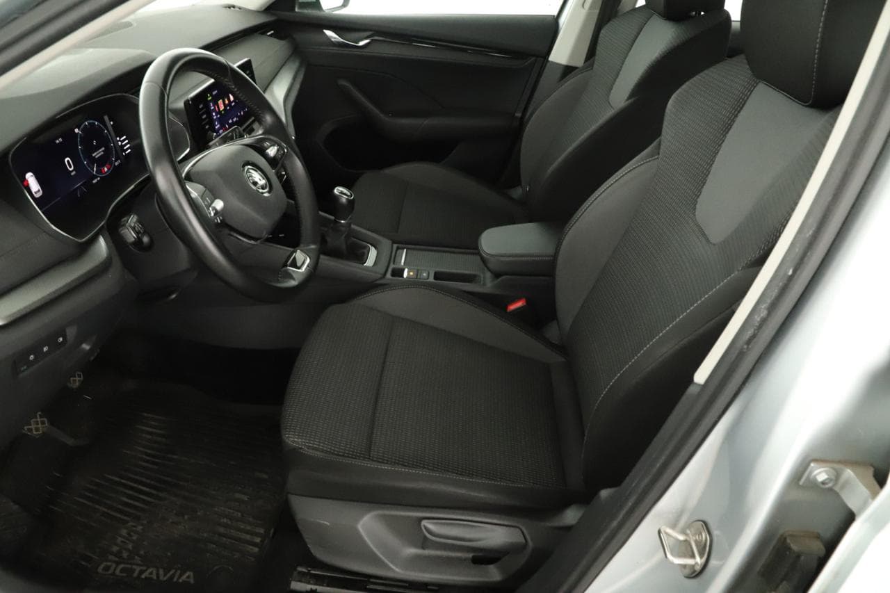 2021 Škoda Octavia - 12