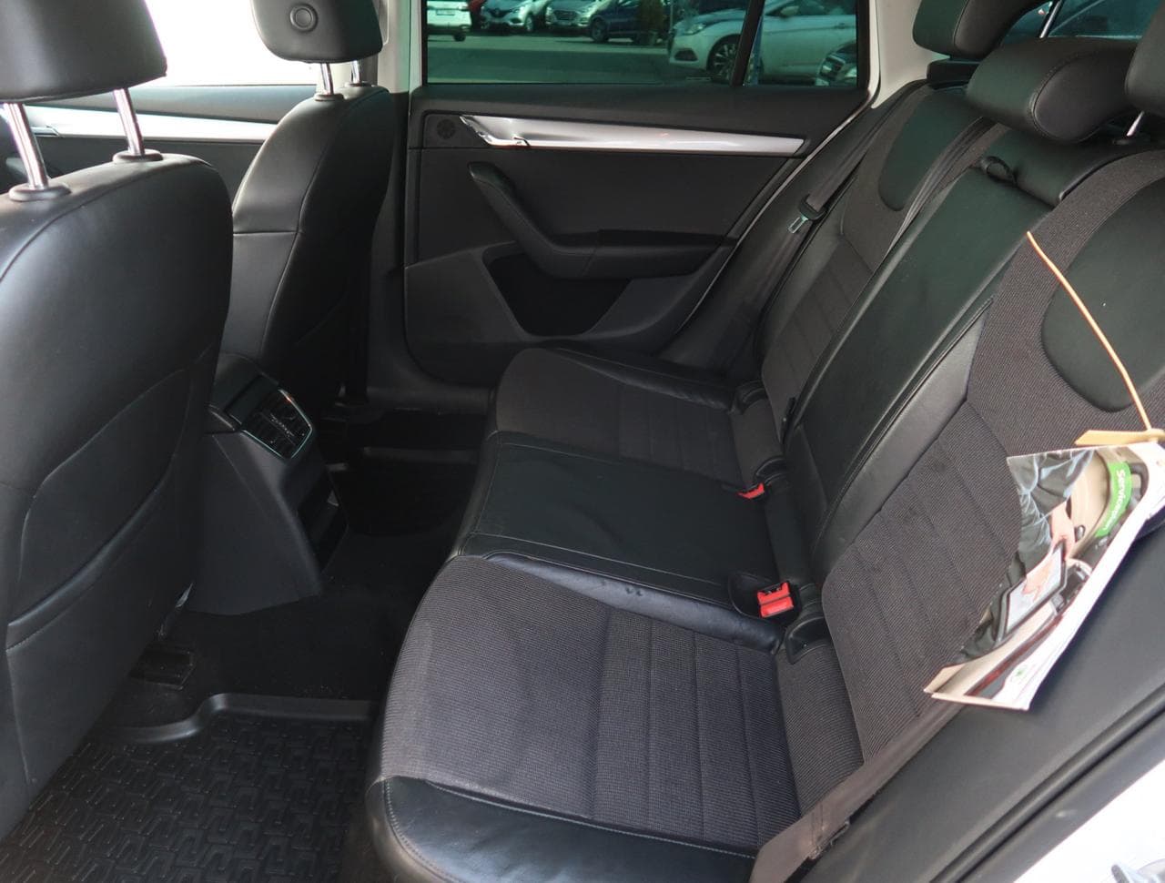 2013 Škoda Octavia - 15