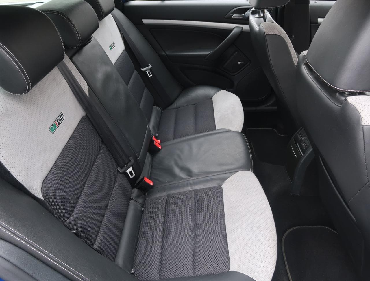 2011 Škoda Octavia - 13