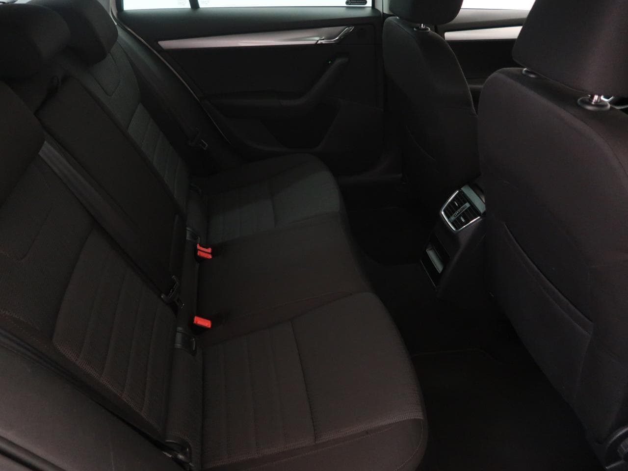 2014 Škoda Octavia - 13