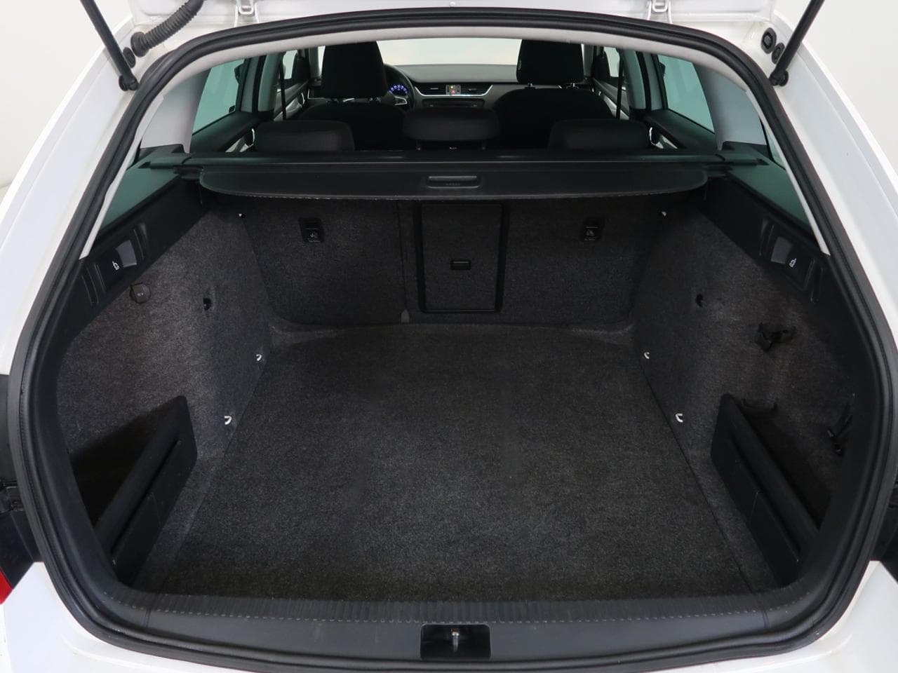 2014 Škoda Octavia - 18