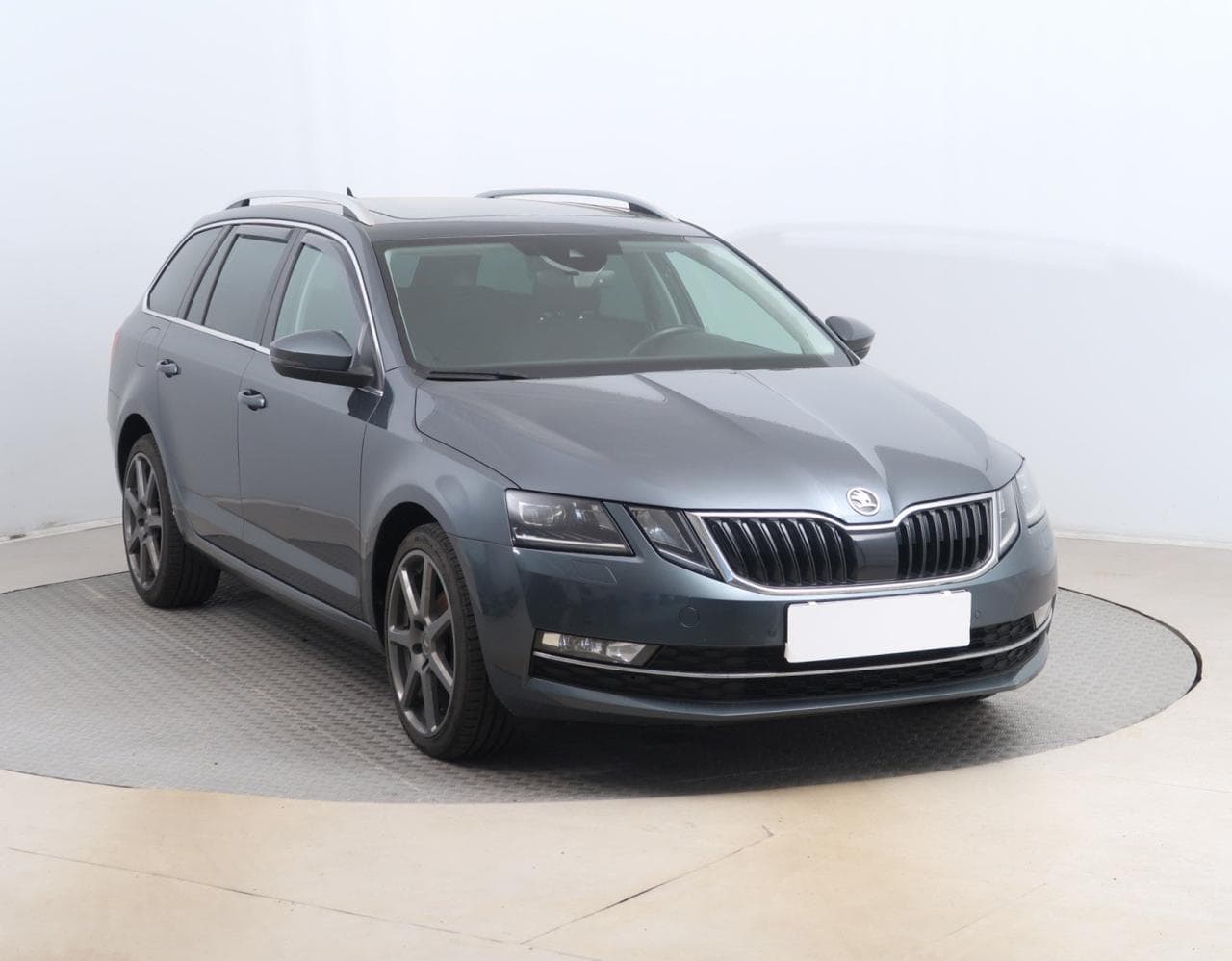 Škoda Octavia 1.6 TDI 85kW kombi