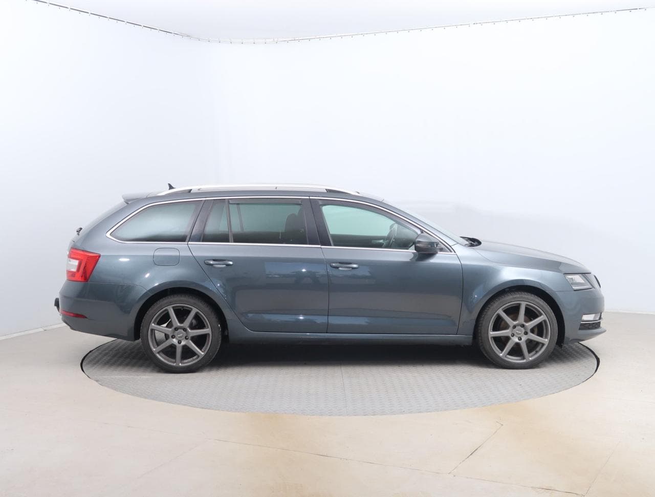 2017 Škoda Octavia - 8