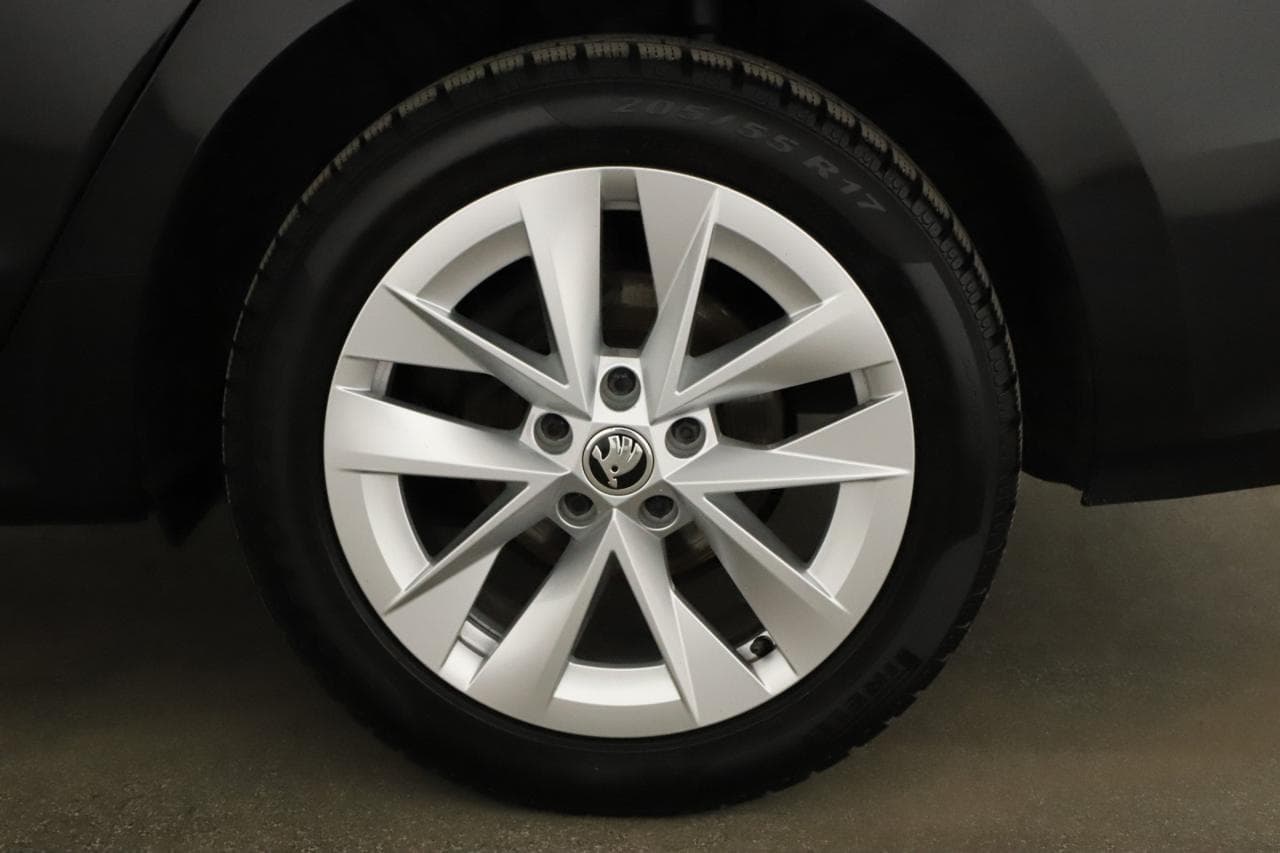 2022 Škoda Octavia - 18