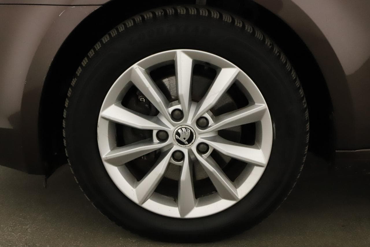 2015 Škoda Octavia - 17