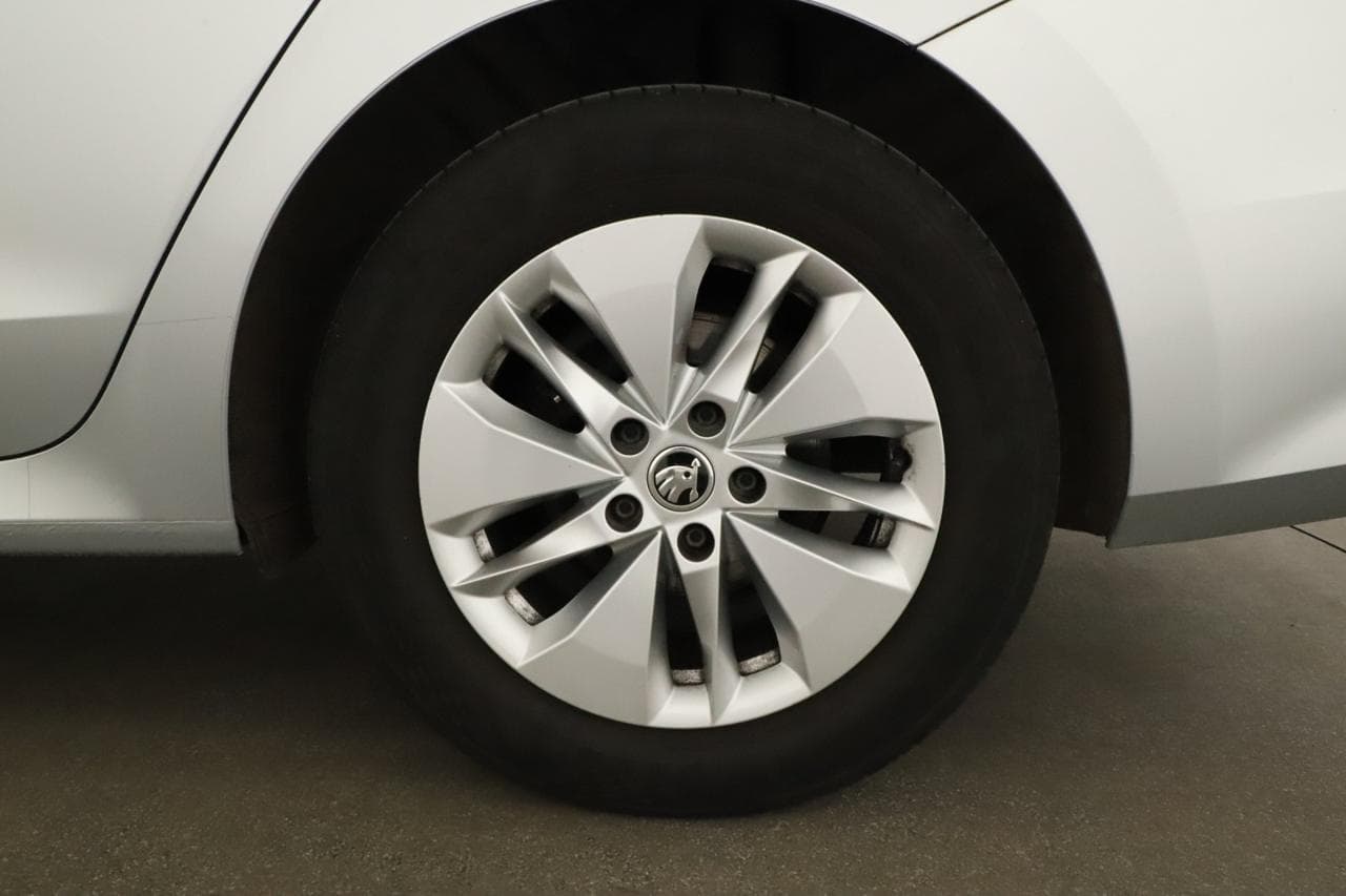 2021 Škoda Octavia - 16