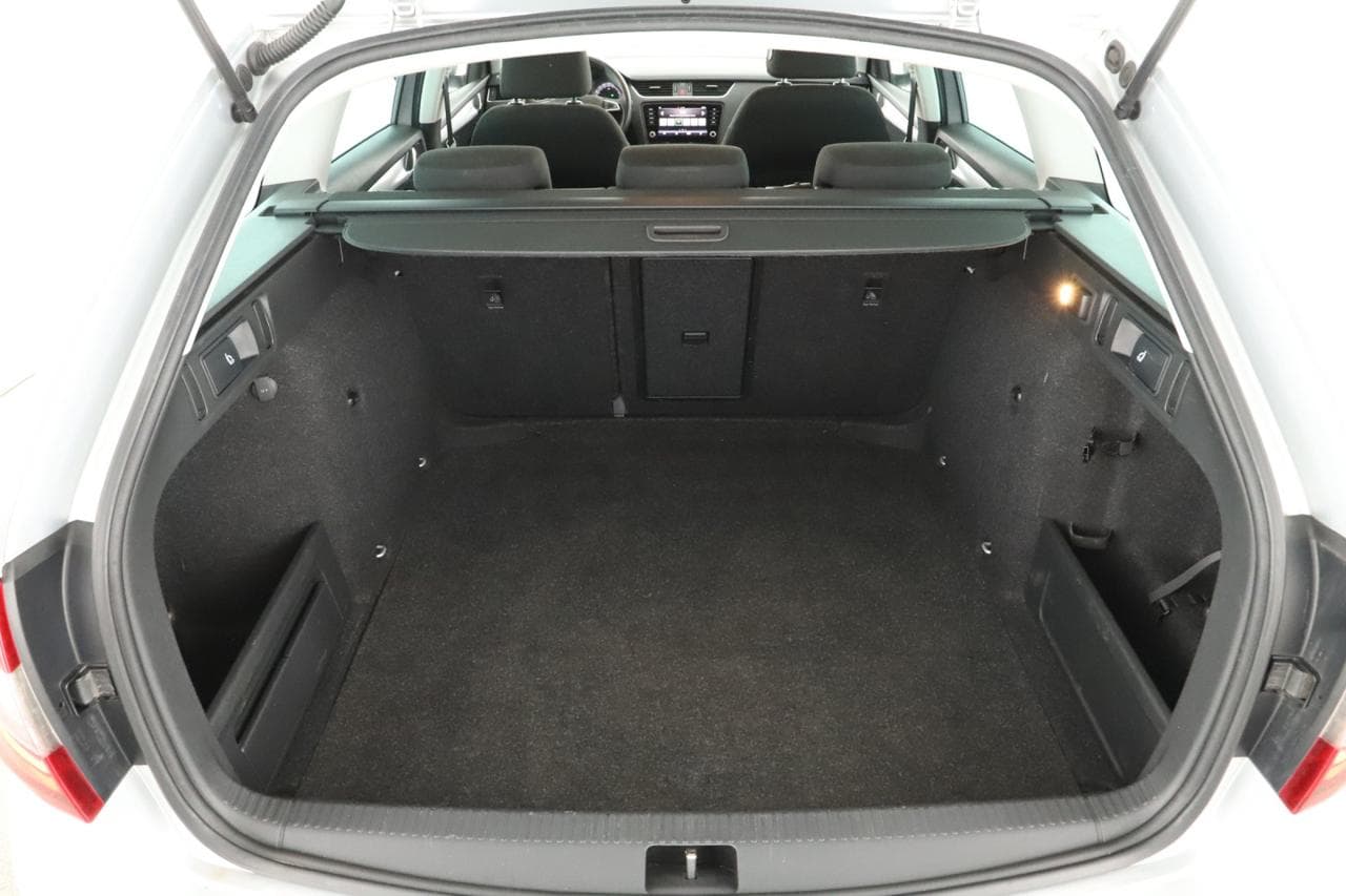 2019 Škoda Octavia - 17