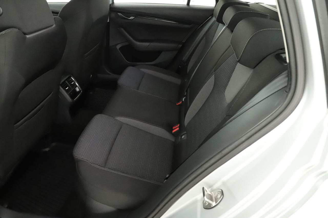 2022 Škoda Octavia - 12