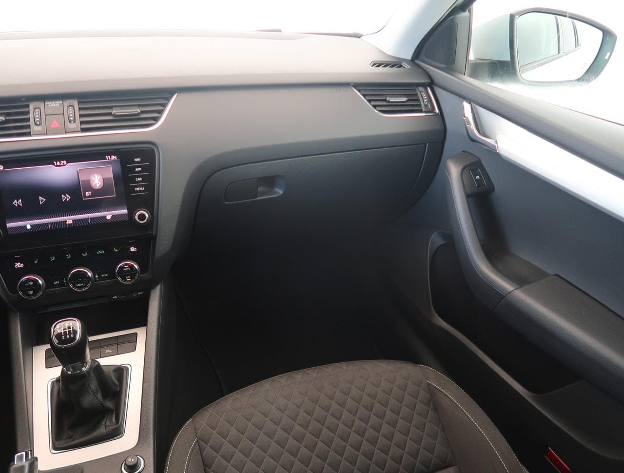 2017 Škoda Octavia - 11