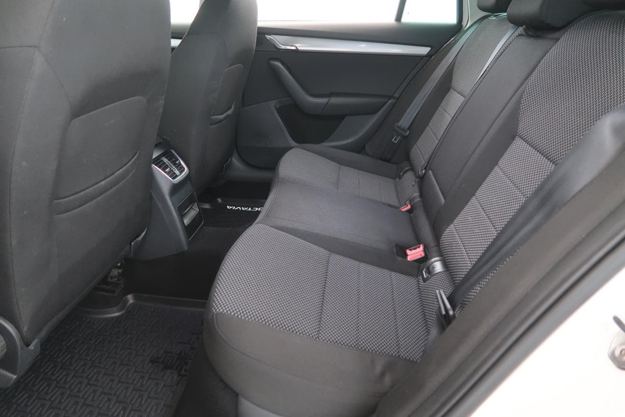 2014 Škoda Octavia - 15