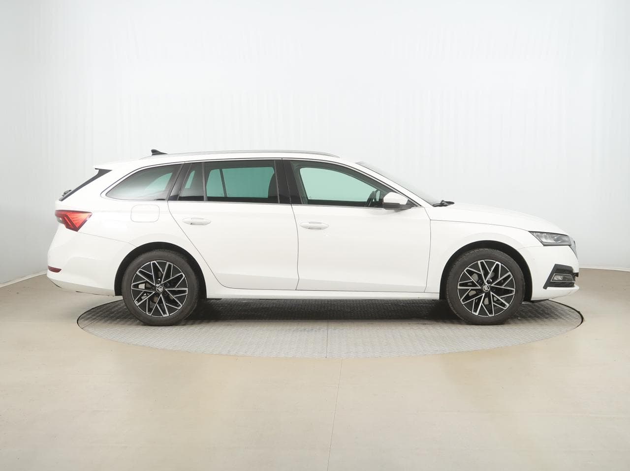 2020 Škoda Octavia - 8