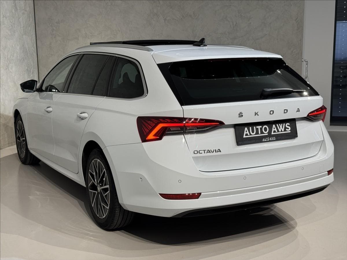 2022 Škoda Octavia - 9