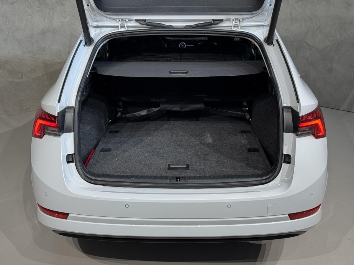 2022 Škoda Octavia - 11