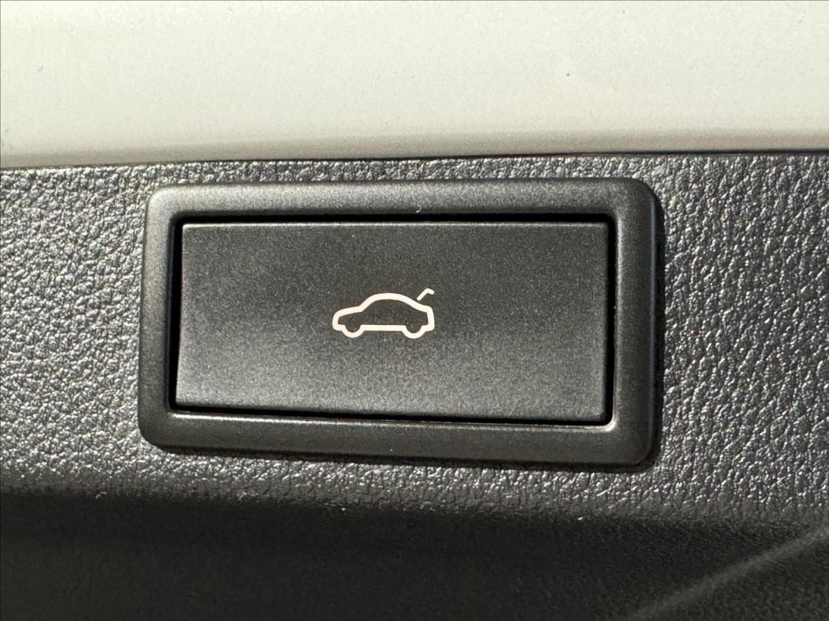 2022 Škoda Octavia - 12