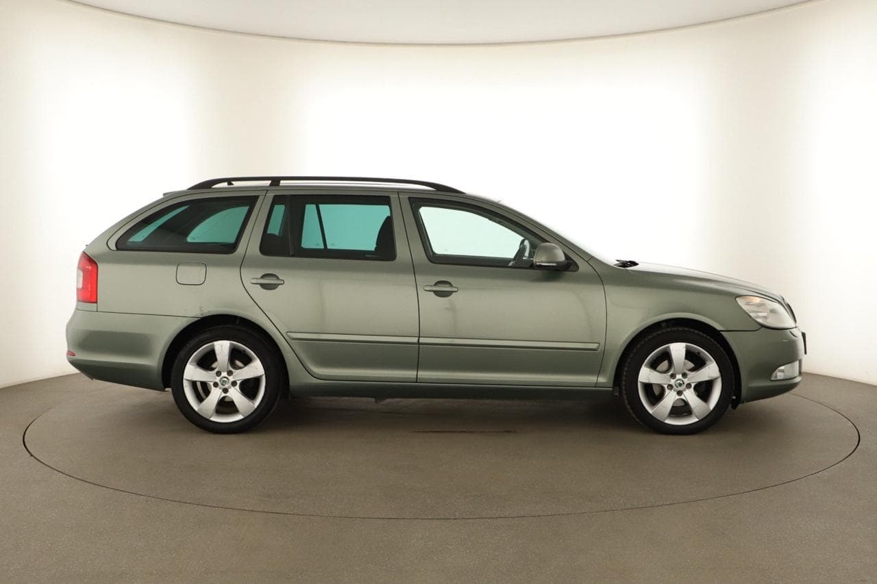 2011 Škoda Octavia - 8