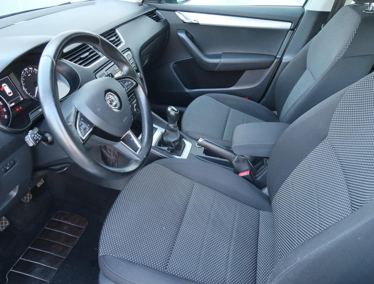 2017 Škoda Octavia - 16