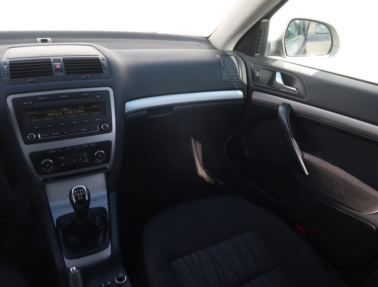 2011 Škoda Octavia - 11