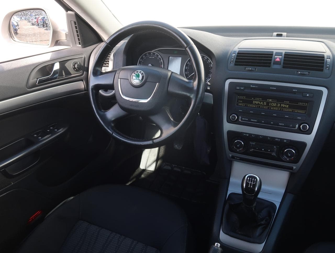 2011 Škoda Octavia - 9