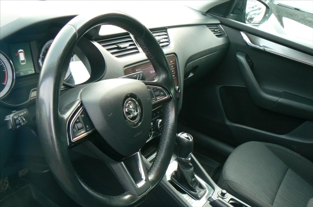 2019 Škoda Octavia - 10